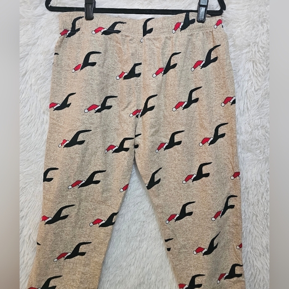 Hollister Mens Beige Christmas Joggers with Black and Red Print Mens Size M - Picture 5 of 14